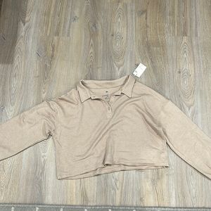 Cute cropped pullover